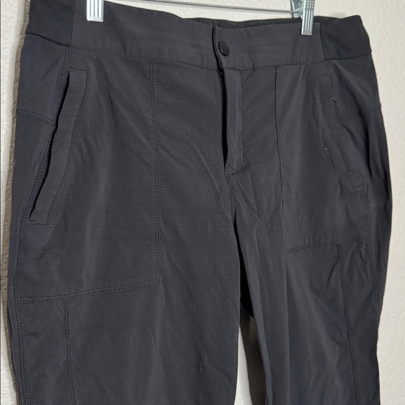 Athleta Trekkie Jogger 2.0 Pants Black Ripstop Nylon Athletic Hiking Cinch Sz - Picture 3 of 8